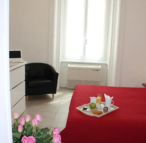 לינה וארוחת בוקר Enjoy Bed And Breakfast רומא