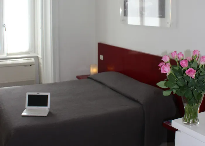 לינה וארוחת בוקר Enjoy Bed And Breakfast רומא