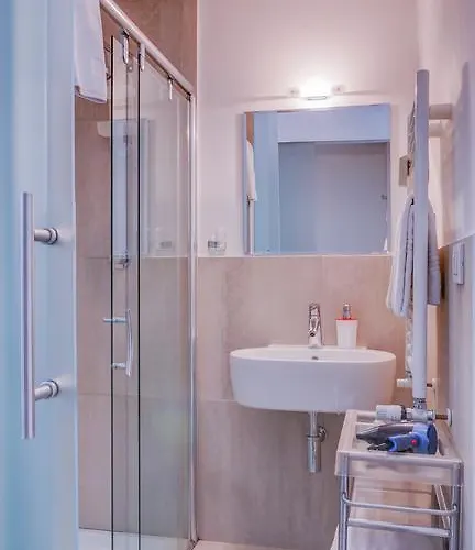 לינה וארוחת בוקר Enjoy Bed And Breakfast *